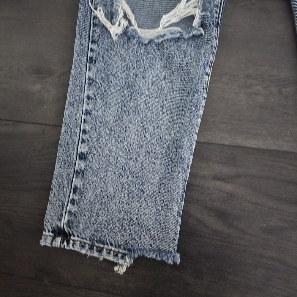 PacSun 90s Straight Leg Distressed Jeans 25 Light Wash - Picture 6 of 15